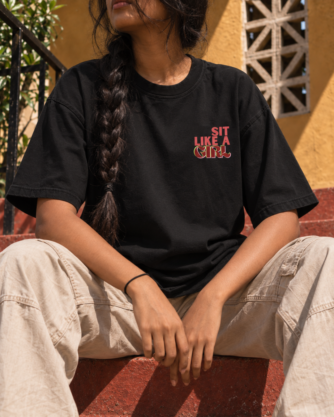 Sit like a girl | Oversized T-Shirt