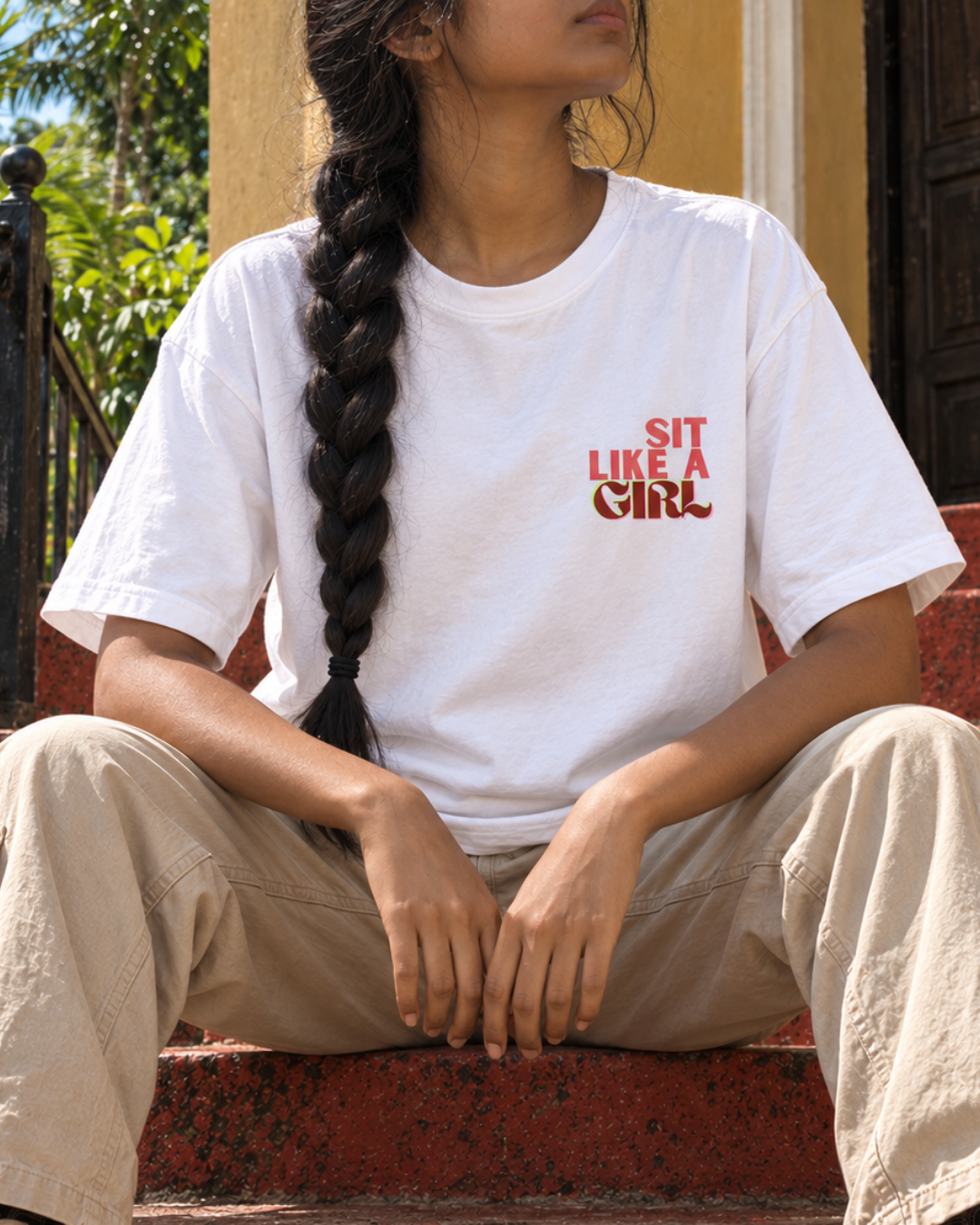 Sit like a girl | Oversized T-Shirt